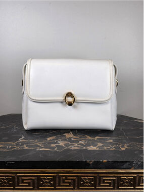 RARE Archival 1960s/70s Gucci White Leather & Gold Hardware Horsebit Box Bag